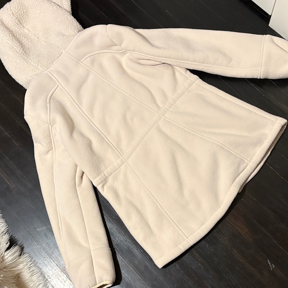 Ugg Jacket - image 7